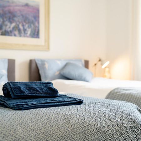 Comfortable And Spacious Superb Holiday Home In Llanelli, Dog Friendly Bagian luar foto