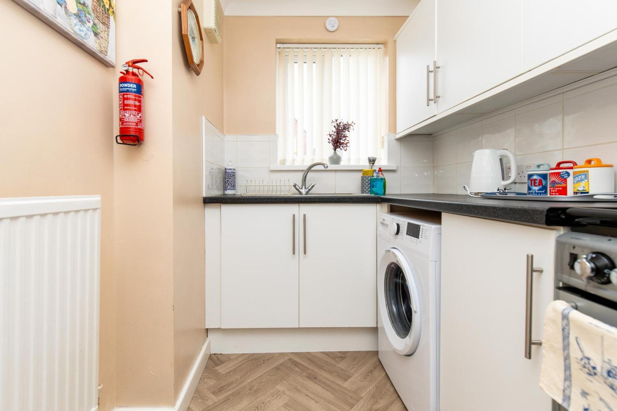 Comfortable And Spacious Superb Holiday Home In Llanelli, Dog Friendly Bagian luar foto