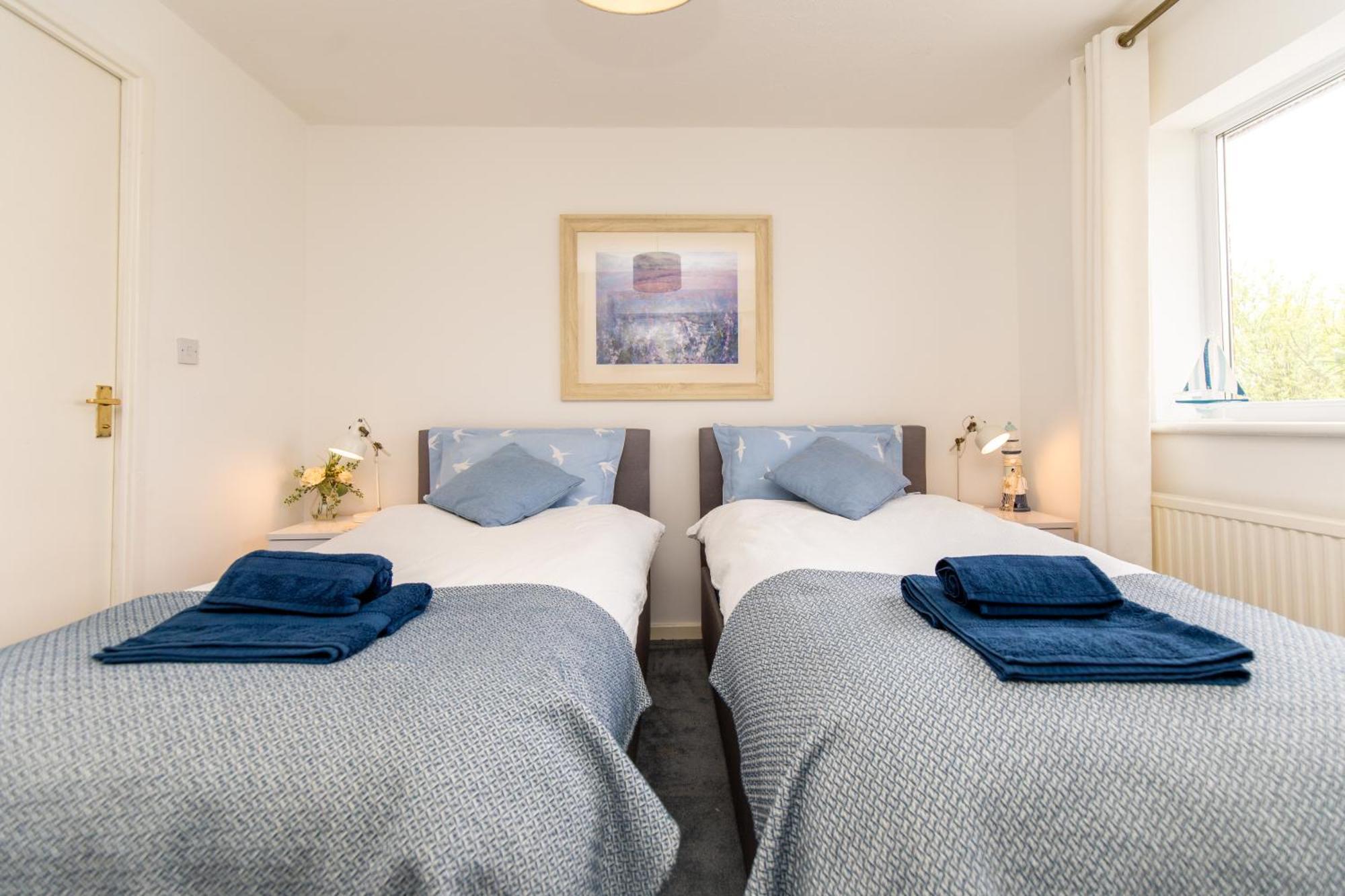 Comfortable And Spacious Superb Holiday Home In Llanelli, Dog Friendly Bagian luar foto